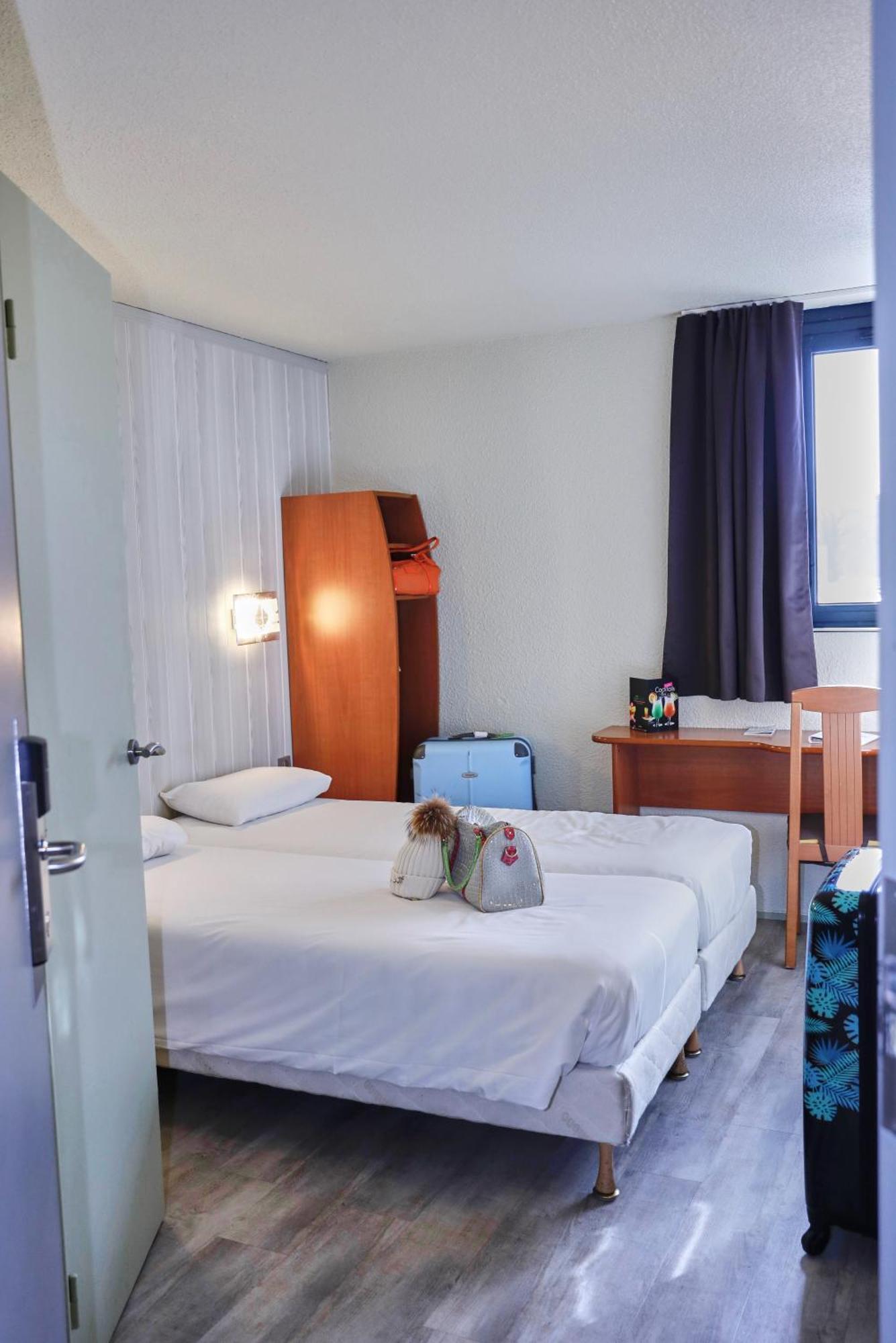 Brit Hotel ชองเบรี ภายนอก รูปภาพ
