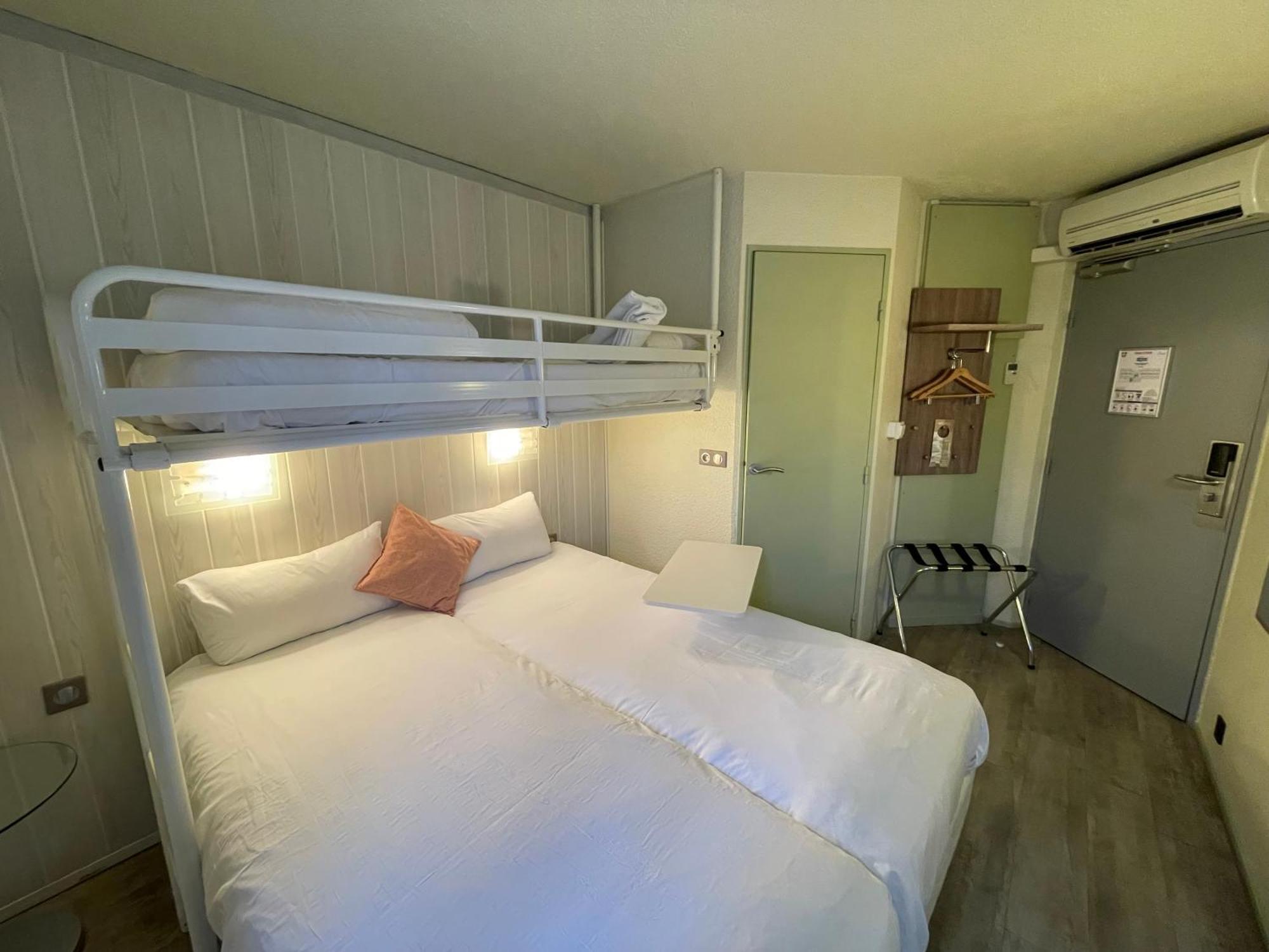 Brit Hotel ชองเบรี ภายนอก รูปภาพ
